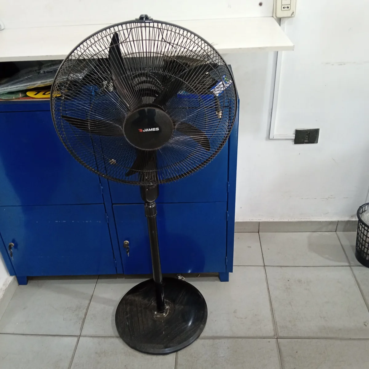 Ventilador 3 Velocidades Marca James Modelo Vp20bk Usado En Buen Estado Acc No Tiene
