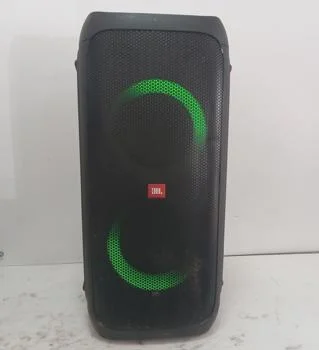 Parlante Portatil Marca Jbl Modelo Party Box 310 Usado Con Desgaste Con Cable Power Con Detalle Acc UsbBt