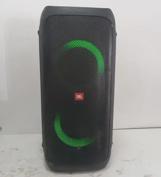 Parlante Portatil Marca Jbl Modelo Party Box 310 Usado Con Desgaste Con Cable Power Con Detalle Acc UsbBt