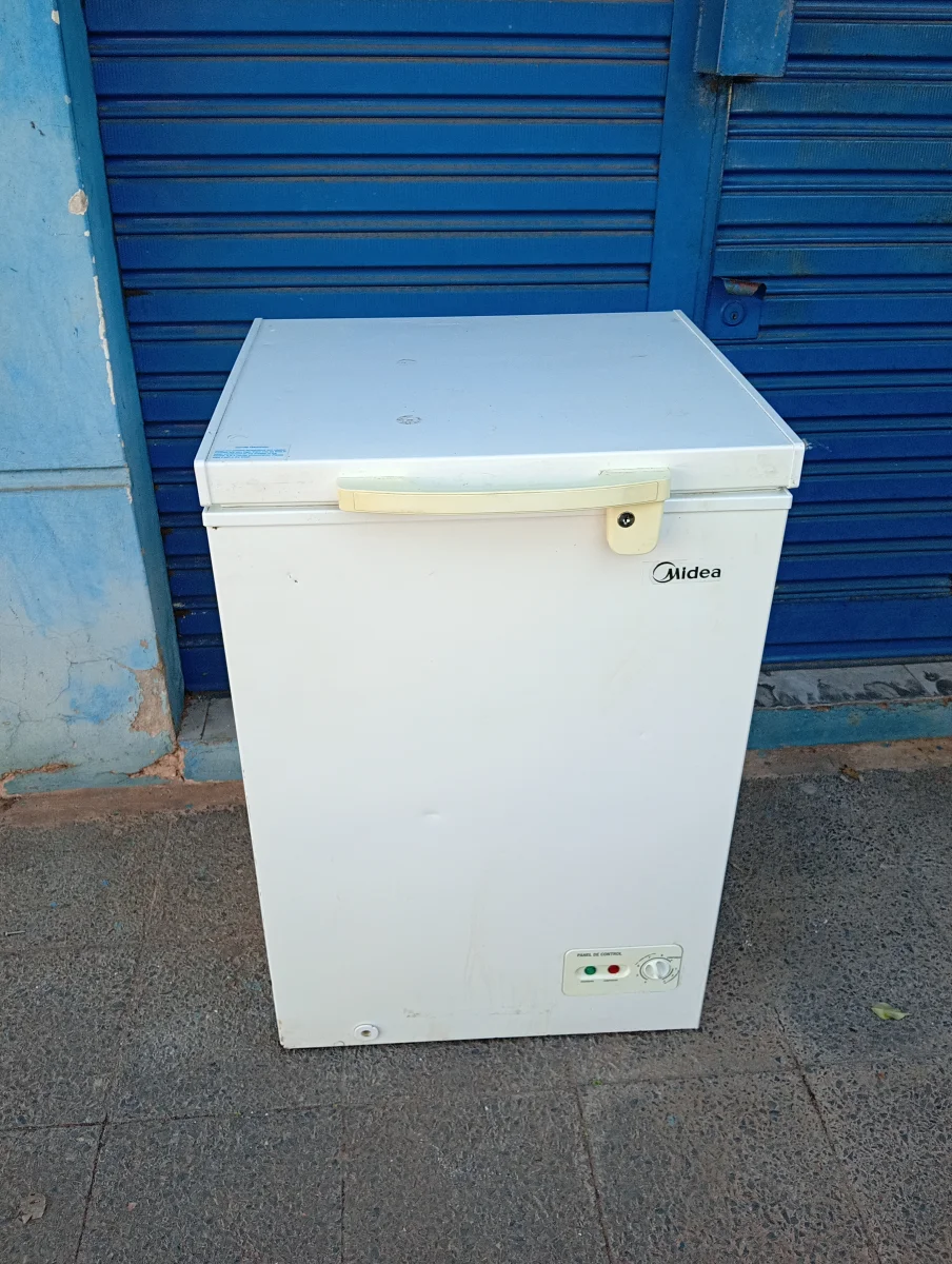 Congeladora / Frezzer Marca Midea Litros 120 Modelo Mdf120 Usado En Buen Estado Acc Motor Original Con Luz