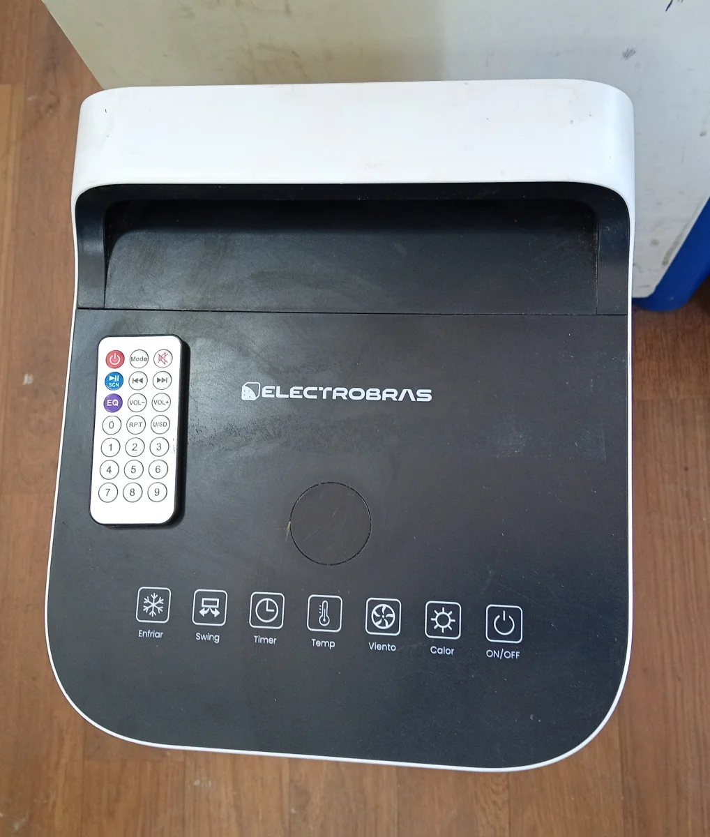 Foto 2 de Enfriador De Ambiente Marca Electrobras Modelo Ebca-02 Usado En Buen Estado Acc Con Control
