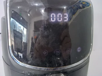 Foto 3 de Fritadora Marca Midea Modelo Mf-Cn40d2 Usado Con Desgaste Acc No Tiene