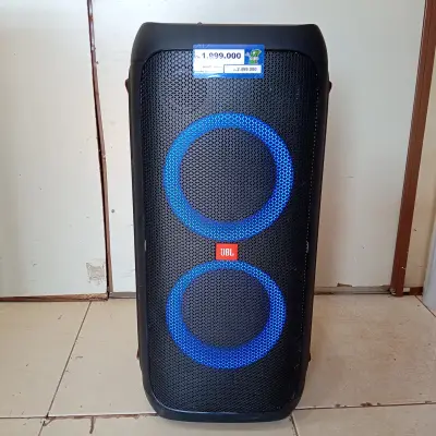 Speaker Potencia Watts No Visible Marca Jbl Sin Control Modelo Party 310 Usado En Buen Estado Sin Caja Acc C/ Rueditas Y Cable Power