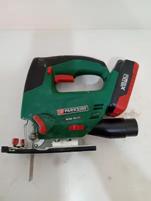 Sierra Tipo : Caladora Marca Parkside Modelo Pstda 18li A1 Acc: BateriaCargador Comentario: Sierra A Bateria En Caja Semi Estropeada