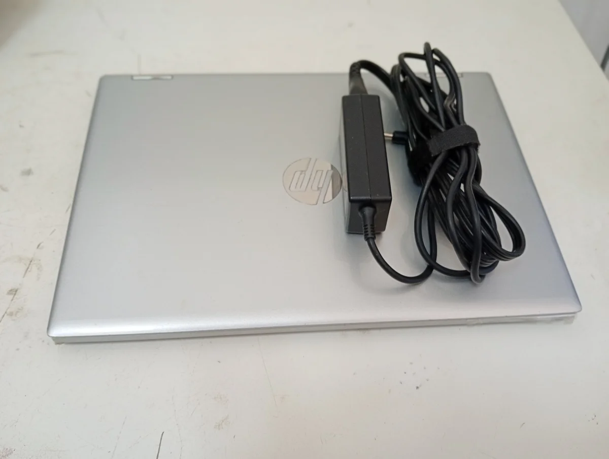 Foto 3 de Notebook Marca Hp Modelo Pavulion Procesador Intel Core I3 Memoria Ram 8 Gb Disco Duro 160 Gb Generacion 10 Acc WebcamWifiHdmiEntrada Tipo CC/ Estuche