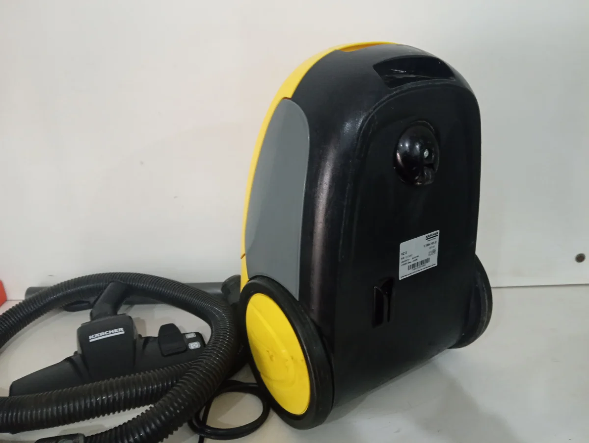 Foto 3 de Aspiradora Marca Karcher Modelo Vc-2 Usado En Buen Estado Acc TuboCepilloRueditas