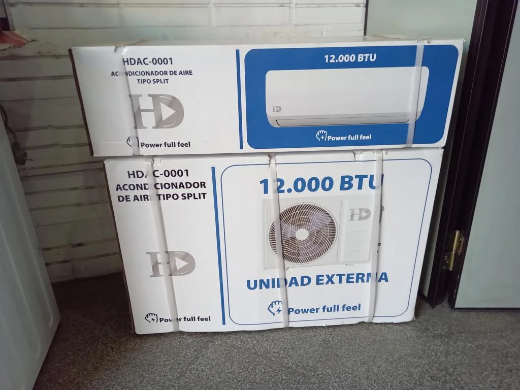 Aire Acondicionado Tipo Split Marca Hdplay Potencia Btu 12.000 Con Kit Instalacion Con Control Modelo Hdac-0001 Nuevo Sin Uso Con Caja Acc No Tiene