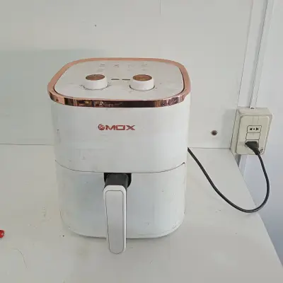 Fritadora Marca Mox Modelo Mo-Af162 Usado Con Desgaste Acc: No Tiene Comentario: Freidora Sin Aceite