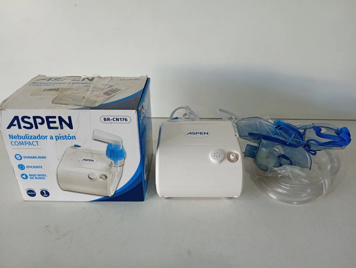 Foto 2 de Nebulizador Marca Aspen Modelo Br-Cn176 Usado En Buen Estado Acc Manguera Con 2 MascarasEn Caja