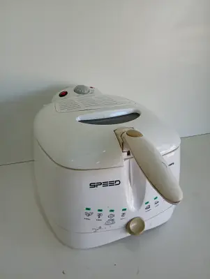 Fritadora Marca Speed Modelo Yd-Fr-02 Usado En Buen Estado Acc 3 Litros