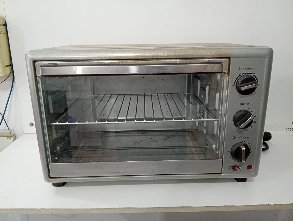 Horno Marca Tokio Litros 46 Modelo Edtheelite46re-N Usado Con Desgaste Acc No Tiene