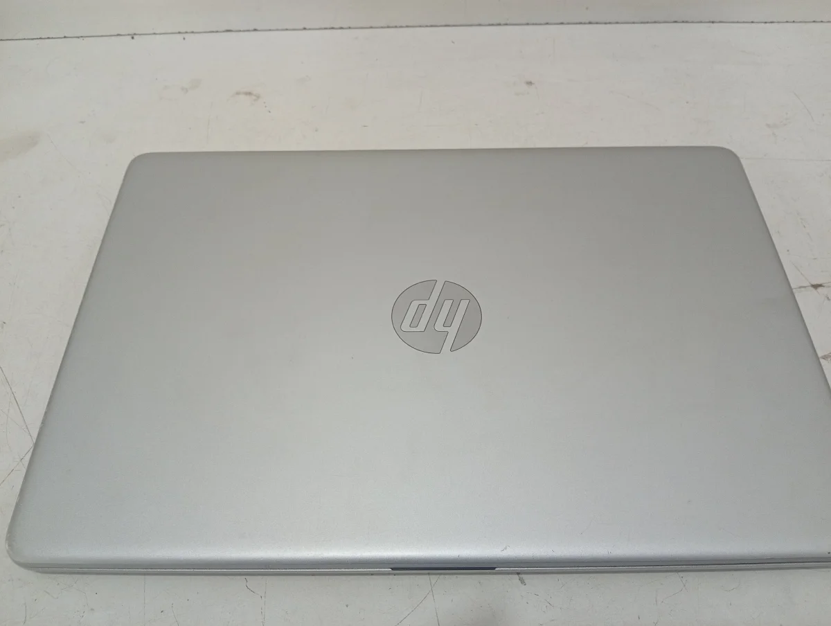 Foto 2 de Notebook Marca Hp Modelo Laptop 15 Procesador Core I13 Memoria Ram 8 Gb Disco Duro 250 Gb Generacion 11 Acc Con Teclado Numerico. Ent.HdmiUsb