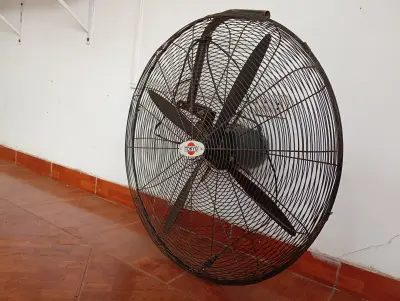 Ventilador 3 Velocidades Marca Tokio Modelo Tokpai30-D Usado En Buen Estado Acc Soporte Para Pared
