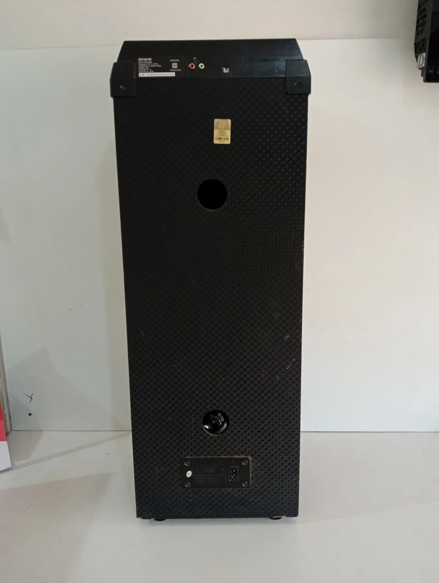 Foto 2 de Caja De Sonido Amplificada Marca Aiwa Modelo Awpok100d Sin Control Usado En Buen Estado Acc Luces Led