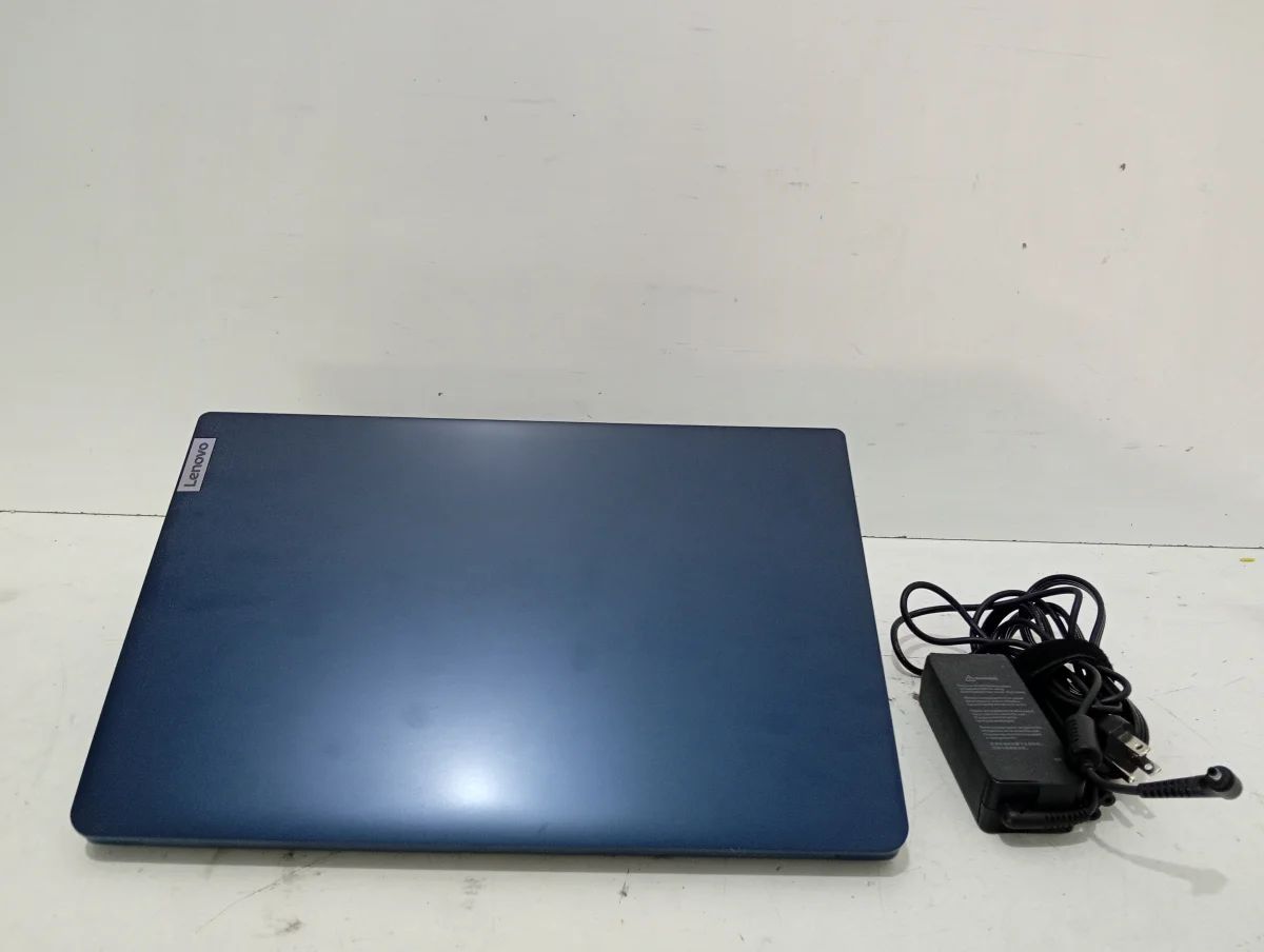 Foto 3 de Notebook Marca Lenovo Modelo Ideapad 151au7 Procesador Intel Core I5 Memoria Ram 8 Gb Disco Duro 250 Gb Generacion 12 Acc WebcamWifi HdmiTeclado NumericoPuerto Tipo C