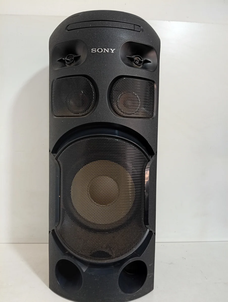 Equipo De Sonido Marca Sony Tipo Torre Con Control Modelo Mhc-V41d Usado En Buen Estado Acc Con Bluetooh Usb Disco Radio Con Antena Con Cable Power