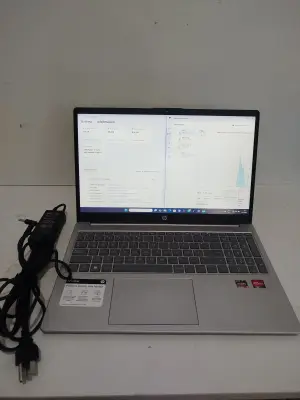 Notebook Marca Hp Modelo 15-Fc00061a Procesador Ryzen 3 Memoria Ram 8 Gb Disco Duro 260 Gb Generacion 11 Acc T/NumericoEntradas Usb-Dmi-Lam