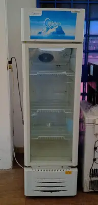Visicooler Marca Midea Con Senefa 300 Litros Aprox. Modelo Mdrz302fgg01 Usado En Buen Estado Acc Con 3 ParrillasLuz Interna
