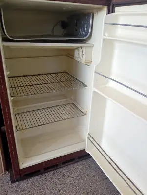 Frigobar Marca Apringer Litros 142 Modelo 5rtt Usado En Buen Estado Con No Tiene Acc 2 Parrilas3 Porta Vasos