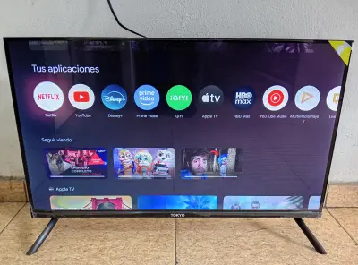 Televisor Led Smart De 32 '' Marca Tokyo Modelo Tvtokhf32gtv Con Control Usado En Buen Estado Acc Con Patitas