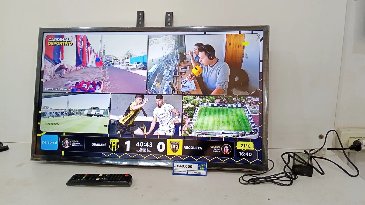 Foto 3 de Televisor Led Smart De 32 '' Marca Samsung. Modelo Un32t4300agczb Con Control Usado En Buen Estado Acc No Tiene