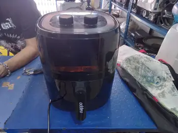 Fritadora Marca Nappo Modelo Nef-148 Usado En Buen Estado Acc: 5.7litros Comentario: Desgaste En El Colador