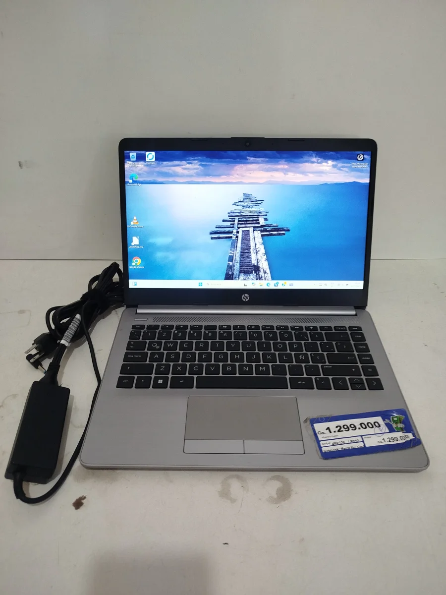 Notebook Marca Hp Modelo Rtl8822cl Procesador Amdtyzen Memoria Ram 8 Gb Disco Duro 930 Gb Generacion 3.425 Acc Cable Cte Con Transformador