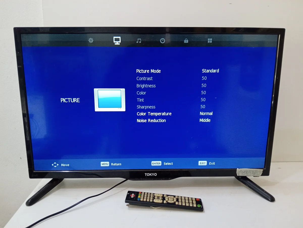 Televisor Led Convencional De 32 '' Marca Tokyo Modelo Tvtok32ledz16c-N Usado En Buen Estado Con Control Sin Caja Acc Patitas