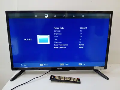 Televisor Led Convencional De 32 '' Marca Tokyo Modelo Tvtok32ledz16c-N Usado En Buen Estado Con Control Sin Caja Acc Patitas