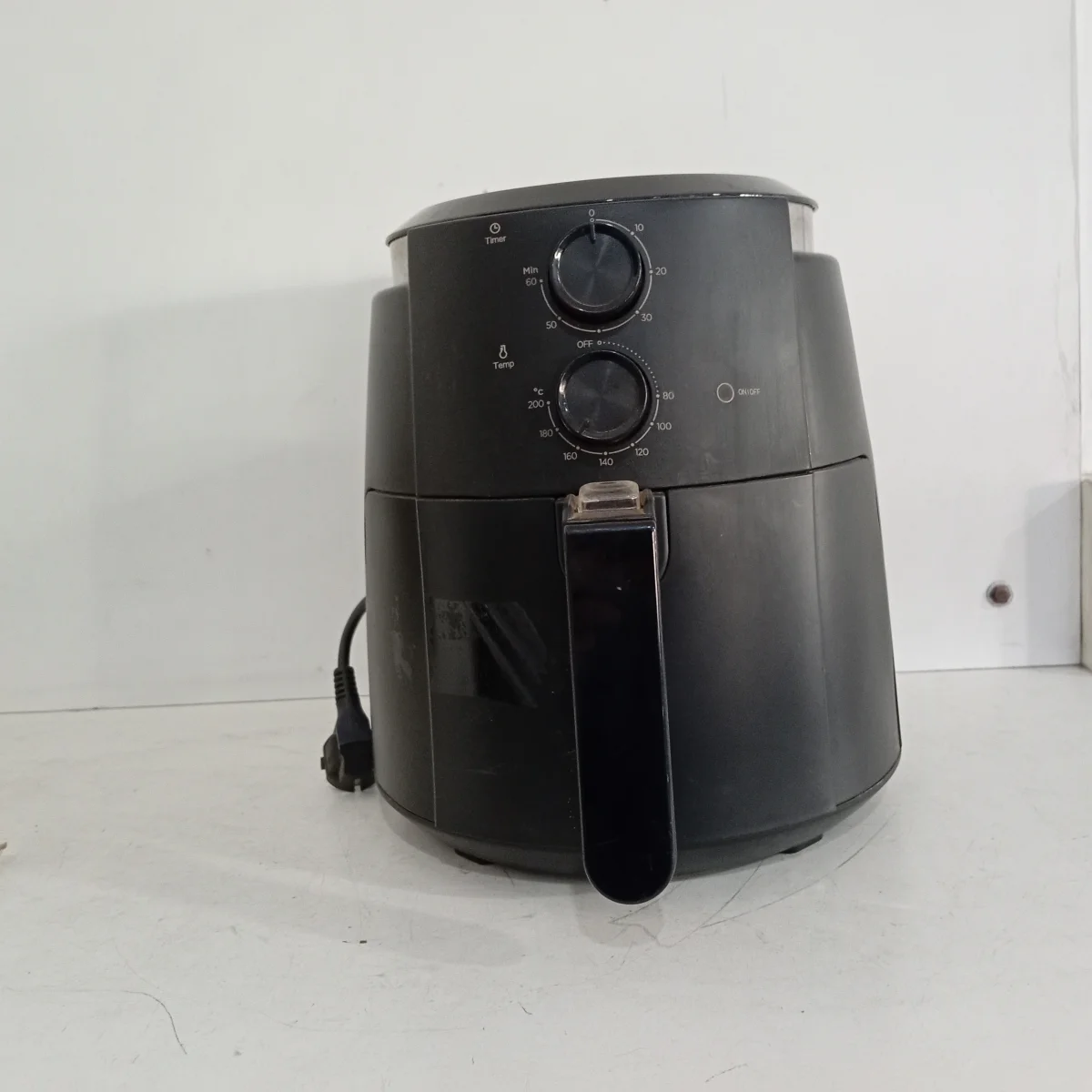 Foto 3 de Fritadora Marca Jam Air Fryer Modelo Jm-Tn40b Usado En Buen Estado Acc No Tiene