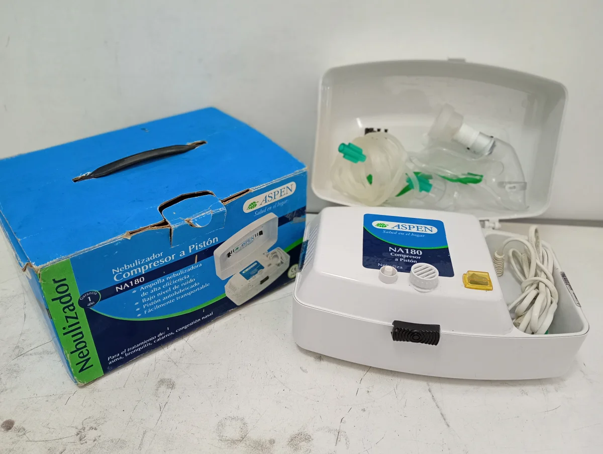 Nebulizador Marca Aspen Modelo Na180 Usado Con Desgaste Acc Con Una Mascarilla