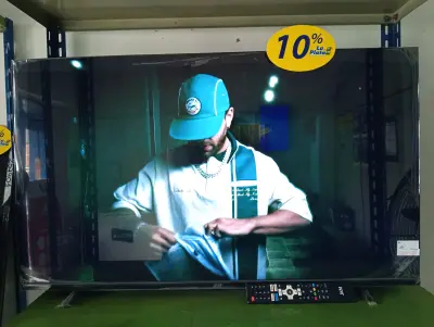 Televisor Led Smart De 43 '' Marca Jam Modelo Ultrasgtm-43gfs Con Control Usado En Buen Estado Acc Patitas