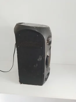 Foto 2 de Caja De Sonido Amplificada Marca Sony Modelo Mhc-V02 Sin Control Usado Con Desgaste Acc No Tiene
