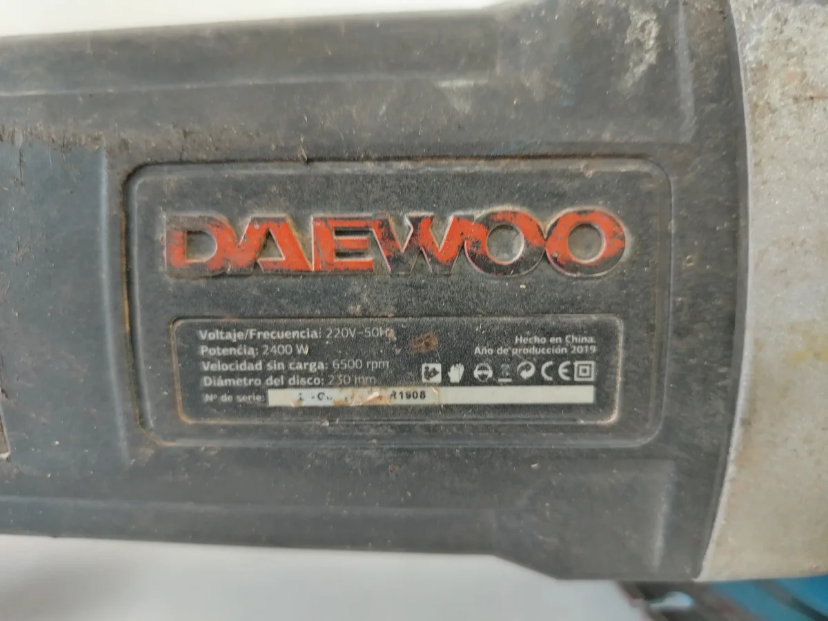Foto 3 de Pulidora Marca Daewoo Modelo Daag230-240 Tamaño 230 Usado En Buen Estado Acc 1 DiscoManija