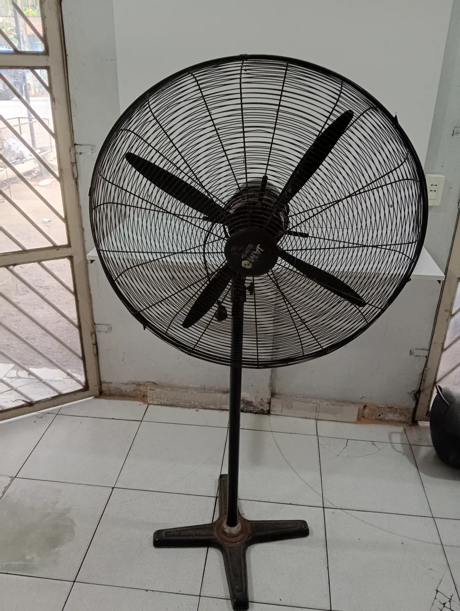 Ventilador 4 Velocidades Marca Jam Modelo No Tiene Usado En Buen Estado Acc No Tiene