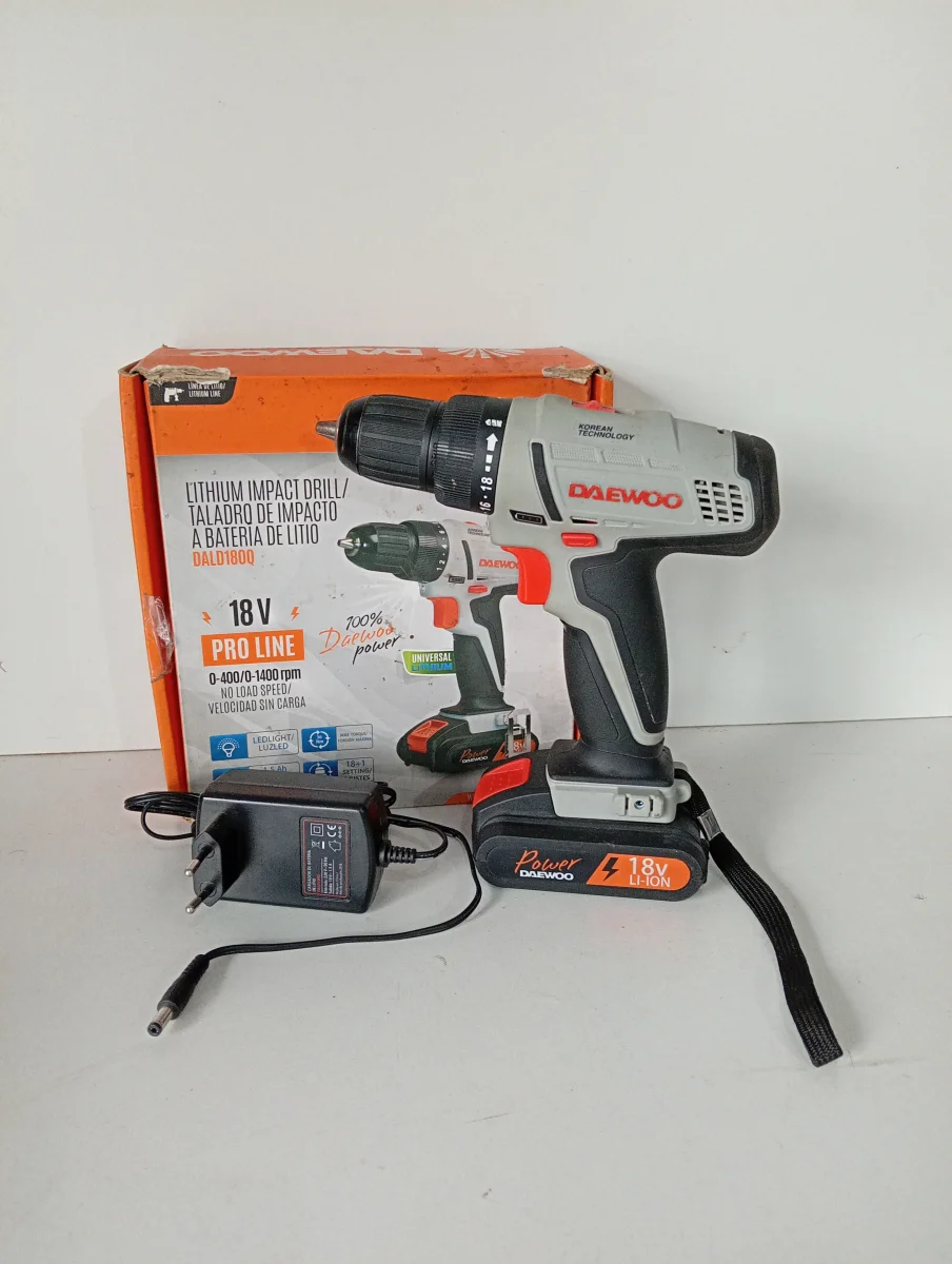 Taladro Marca Daewoo Modelo Dald180q Acc Cargador 1 Bateria