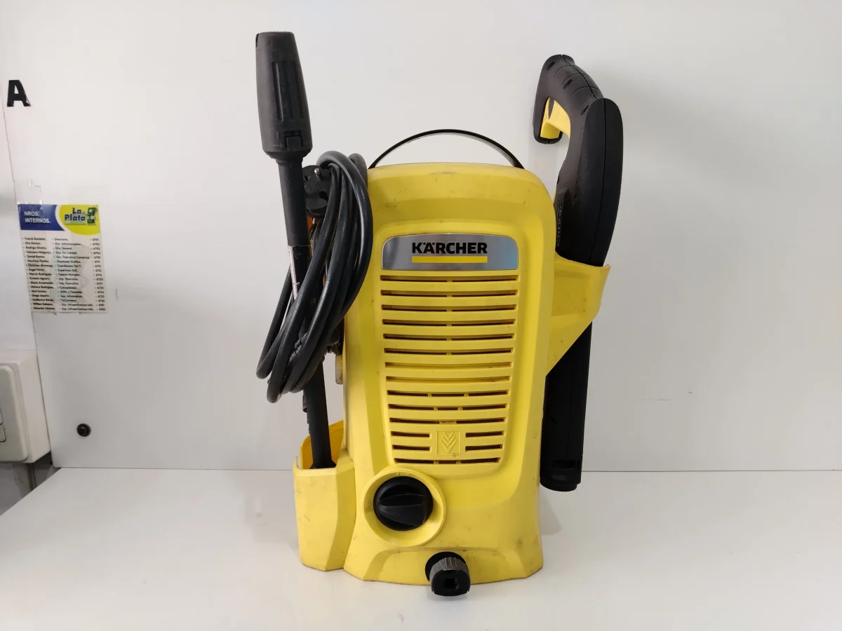 Foto 2 de Hidro Lavadora Marca Karcher Modelo K2 Ue Usado En Buen Estado Acc Pistola1 PicoManguera