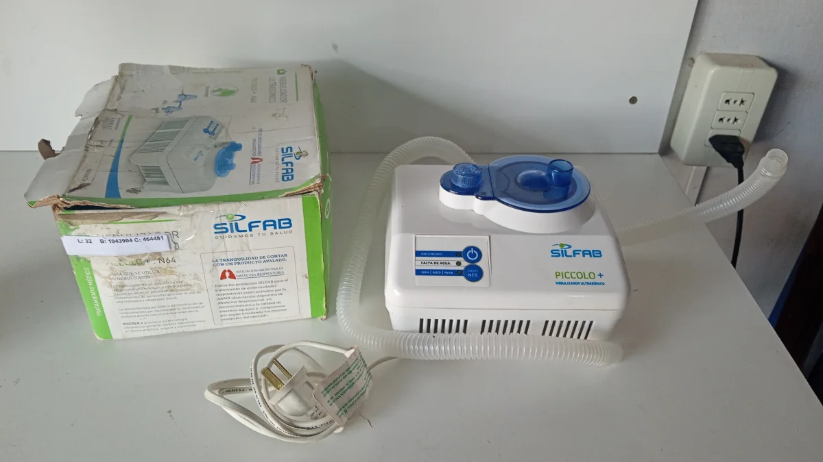 Nebulizador Marca Silfab Modelo N64 Usado En Buen Estado Acc Manguera Careta