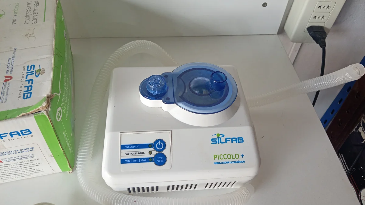 Foto 2 de Nebulizador Marca Silfab Modelo N64 Usado En Buen Estado Acc Manguera Careta