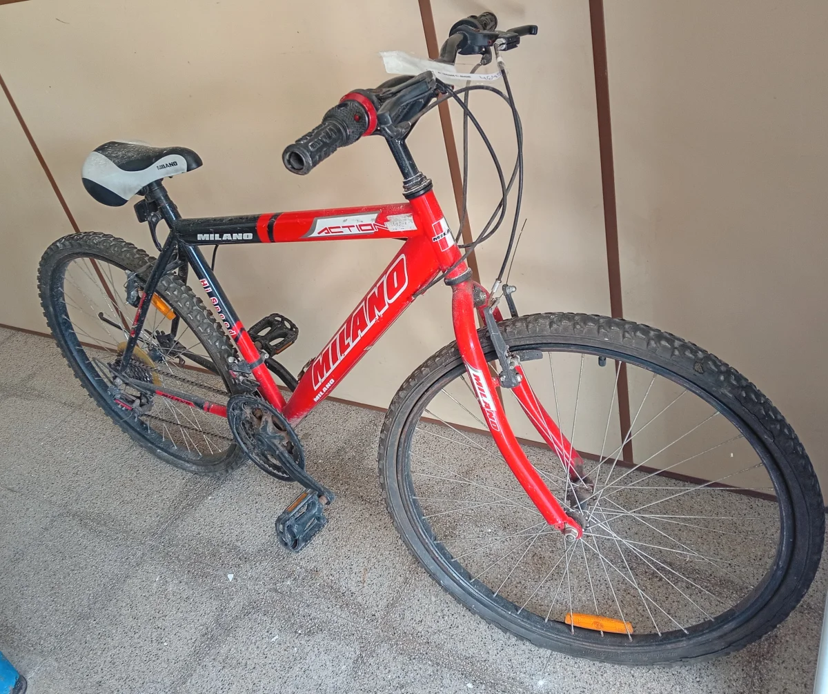 Foto 2 de Bicicleta Marca Milano Aro 26 Modelo Action Usado En Buen Estado Acc Patitas 21 Cambios