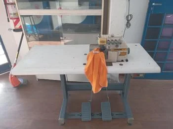Maquina De Coser Industrial Tipo Overlook Marca Jack Modelo Jk-757 Nro Usado Con Desgaste Acc MesadaMotor