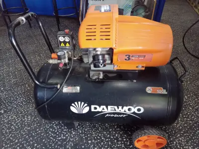 Compresor De Aire Marca Daewoo Modelo Master Line Potencia Hp 3 Usado En Buen Estado Acc No Tiene
