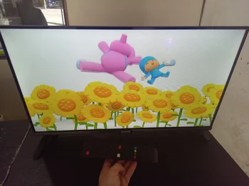 Televisor Led Smart De 32 '' Marca Midas Modelo Mdsmtv32a Con Control Usado En Buen Estado Acc Par De Patitas Control