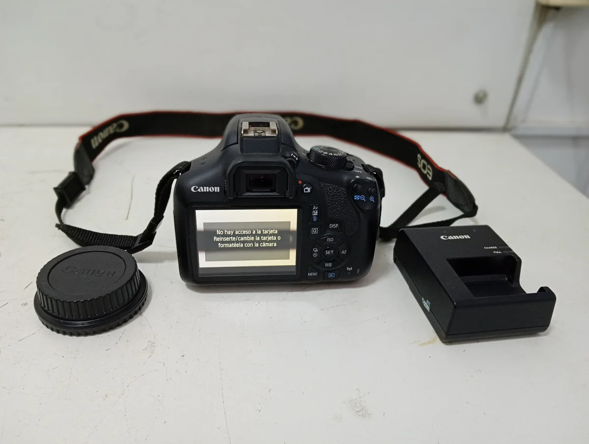 Camara Fotografica Profesional Marca Canon Eos Rebel T6 Modelo Ds126621 Acc LenteBateriaCargador