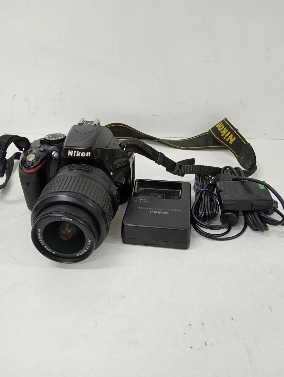 Camara Fotografica Profesional Marca Nikon Modelo D5100 Acc 2 Cables Cargador Bateria