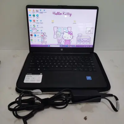 Notebook Marca Hp Modelo 14-Dq0526la Procesador Celeron Memoria Ram 4 Gb Disco Duro 120 Gb Generacion 4 Acc CargadorFunda