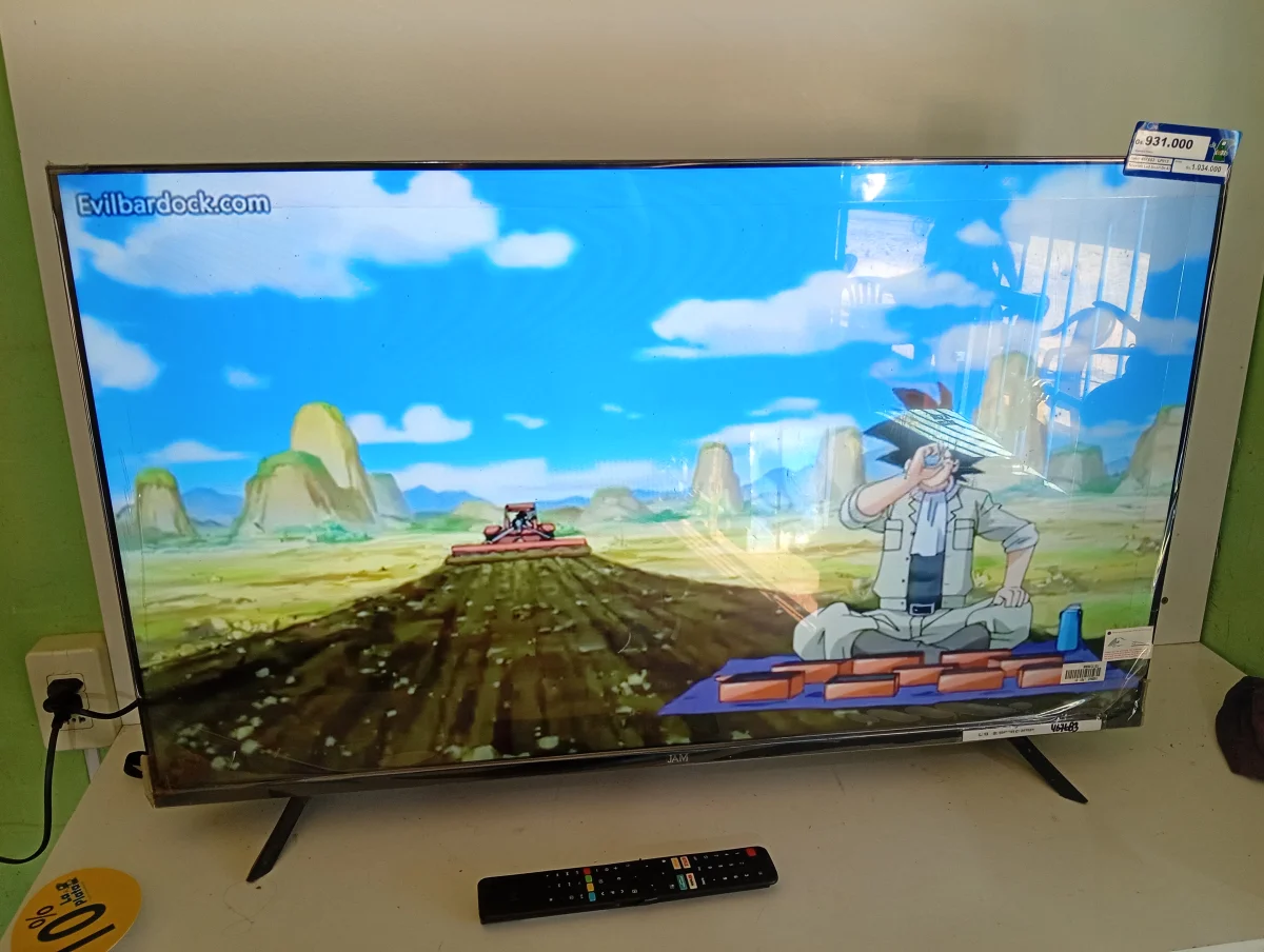 Foto 3 de Televisor Led Smart De 43 '' Marca Jam Modelo Ultraslim-43gfs Con Control No Tiene Acc Patitas