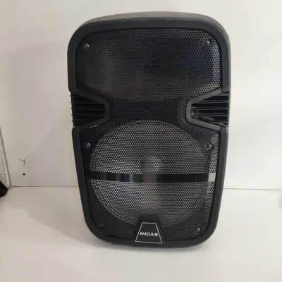 Caja De Sonido Amplificada Marca Midas Modelo Md-Ps1311 Sin Control Usado En Buen Estado Acc: BluetoothUsbLuces LedPedestalCon Cargador