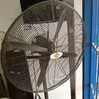 Ventilador 3 Velocidades Marca Tokyo Modelo Vetokpii26r-Ar Usado En Buen Estado Acc No Tiene