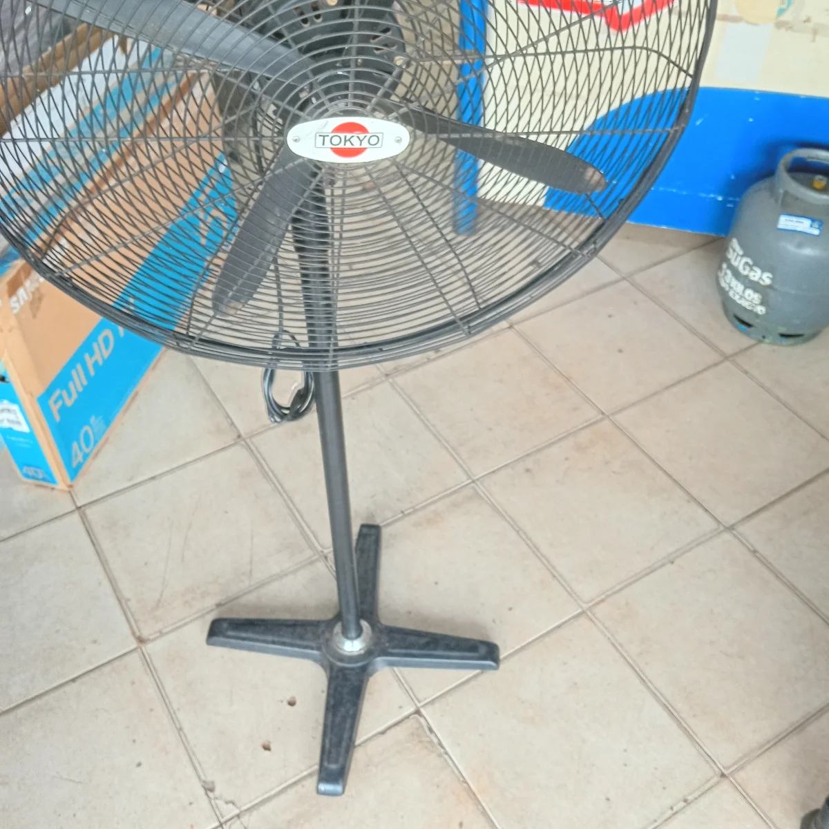 Foto 3 de Ventilador 3 Velocidades Marca Tokyo Modelo Vetokpii26r-Ar Usado En Buen Estado Acc No Tiene